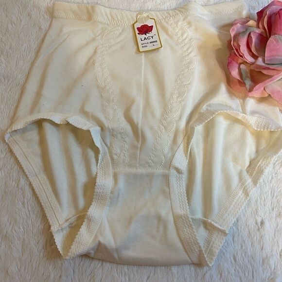 💥Lacy assorted panties  high waist Briefs Size L - Picture 12 of 13